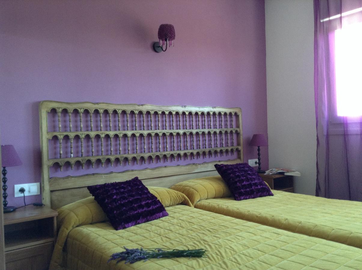 Hostal Camino Del Perdon Uterga Zewnętrze zdjęcie
